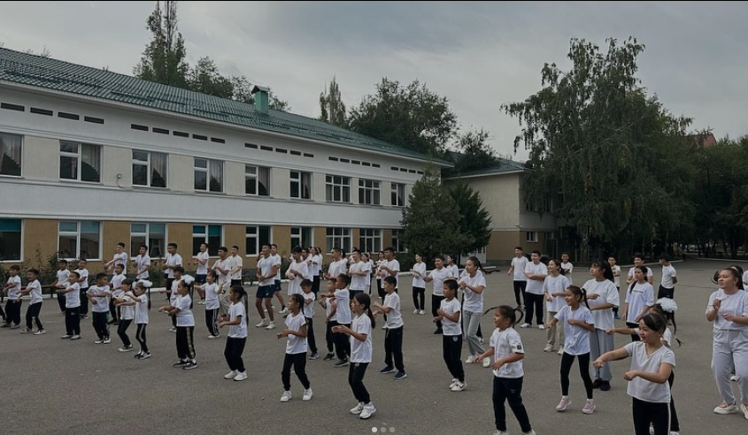 “Бәріміз буллингке қарсымыз!” Атты флешмоб өтілді