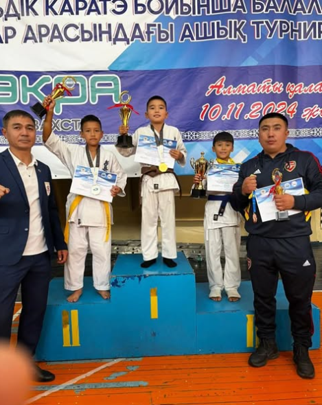 М.Жұмабаев атындағы #137 ЖББ мектептің 4"Б" сынып оқушысы Әсембек Ерасыл Республика күніне арналған Кекушинкай каратэден қалалық турнирден I-орынды иеленді. ҚҰТТЫҚТАЙМЫЗ!
