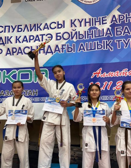 М.Жұмабаев атындағы #137 ЖББ мектептің 9"Г" сынып оқушысы Әсембек Алия Республика күніне арналған Кекушинкай каратэден қалалық турнирден I-орынды иеленді. ҚҰТТЫҚТАЙМЫЗ!