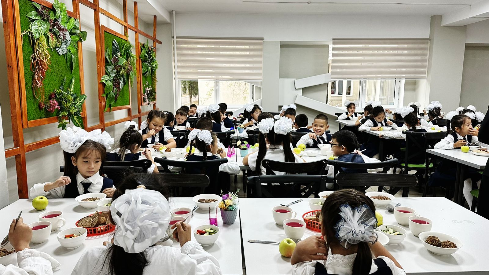 Оқушылардың тамақтану сәті